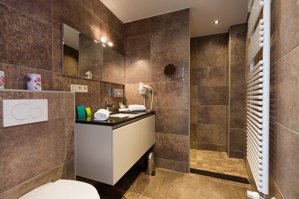 Guesthouse Amfora Poperinge Bagian luar foto